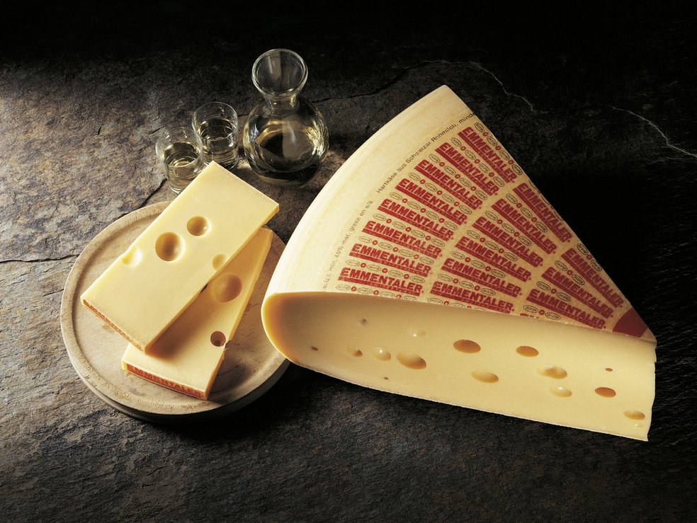 emmental avec des trous